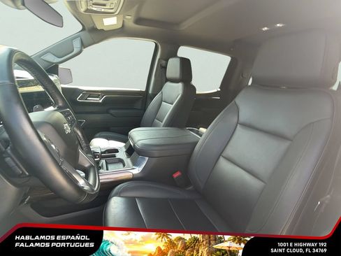 Used 2024 Chevrolet Silverado 1500 LT Trail Boss w/ LT Trail Boss Premium Package AWD/4WD image 15
