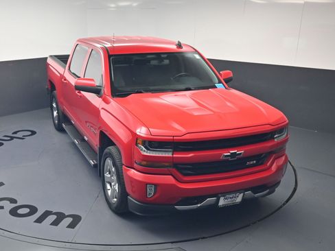 Used 2018 Chevrolet Silverado 1500 LT w/ All Star Edition image 28
