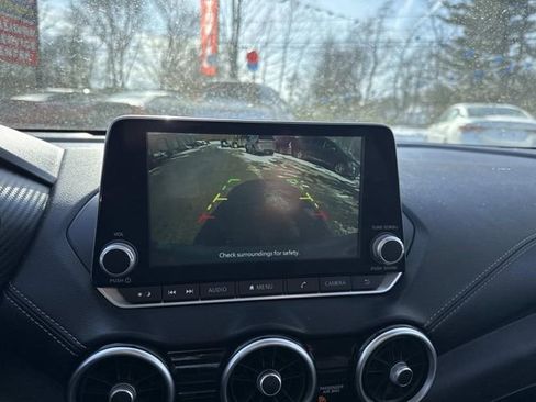 Used 2024 Nissan Sentra SV image 23