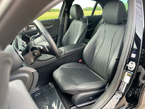 Used 2021 Mercedes-Benz E 350 4MATIC Sedan image 17