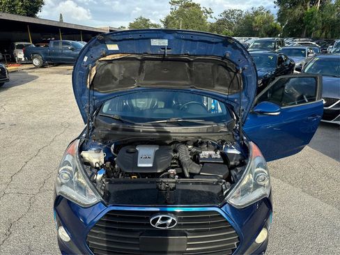 Used 2015 Hyundai Veloster Turbo FWD image 10