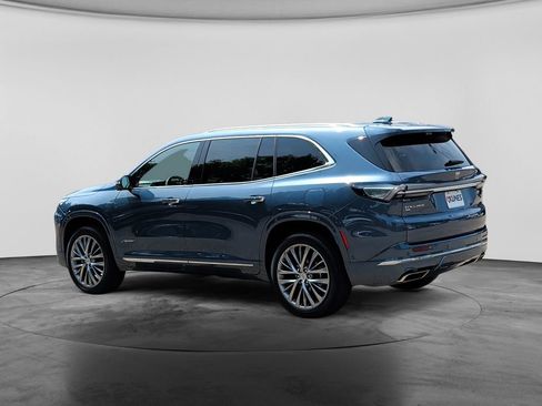 Used 2025 Buick Enclave Avenir w/ Super Cruise Package AWD/4WD image 5