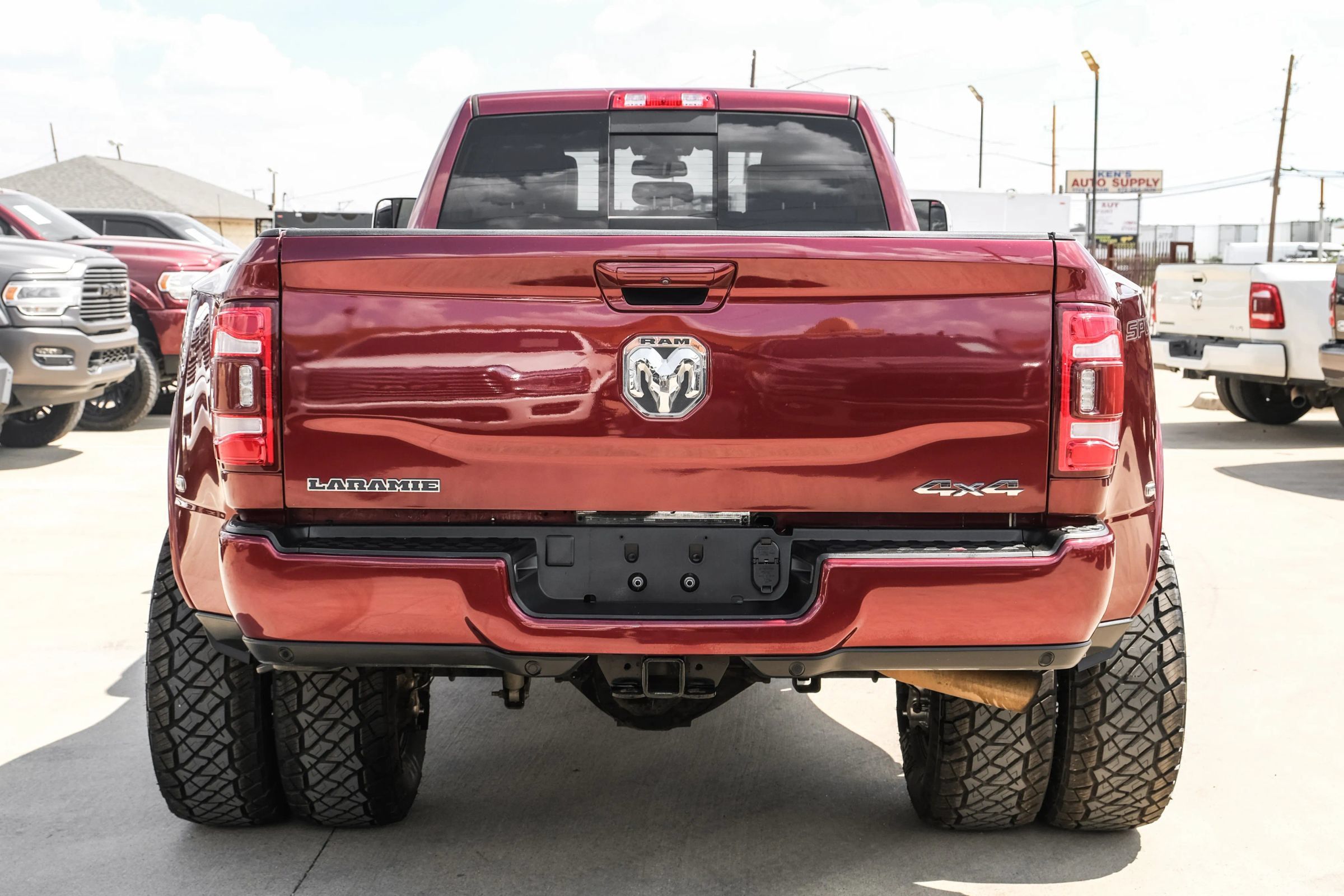 Used 2021 RAM 3500 Laramie AWD/4WD image 8