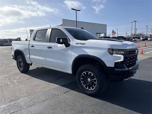Used 2025 Chevrolet Silverado 1500 ZR2 w/ Technology Package image 6