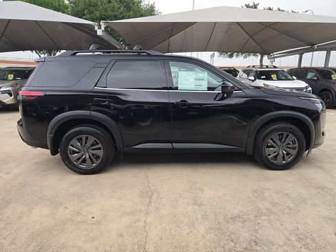 New 2026 Nissan Pathfinder SV FWD image 2