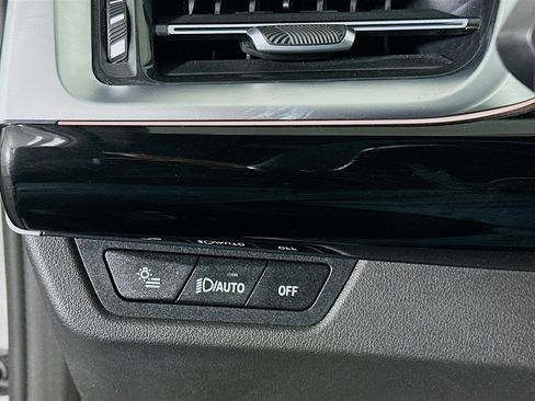 Used 2025 BMW X1 xDrive28i image 17