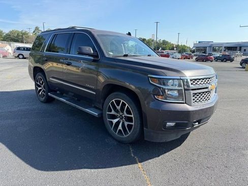 Used 2016 Chevrolet Tahoe LT w/ LT Signature Package RWD image 4