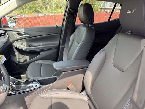 New 2026 Buick Encore GX Sport Touring w/ Comfort Package image 12