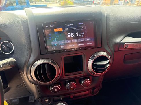 Used 2017 Jeep Wrangler Unlimited Sport w/ Connectivity Group image 17