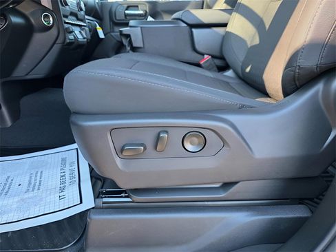 New 2026 Chevrolet Silverado 2500 Custom w/ Custom Convenience Package image 18