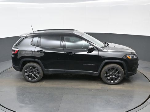 New 2026 Jeep Compass Latitude AWD/4WD image 26