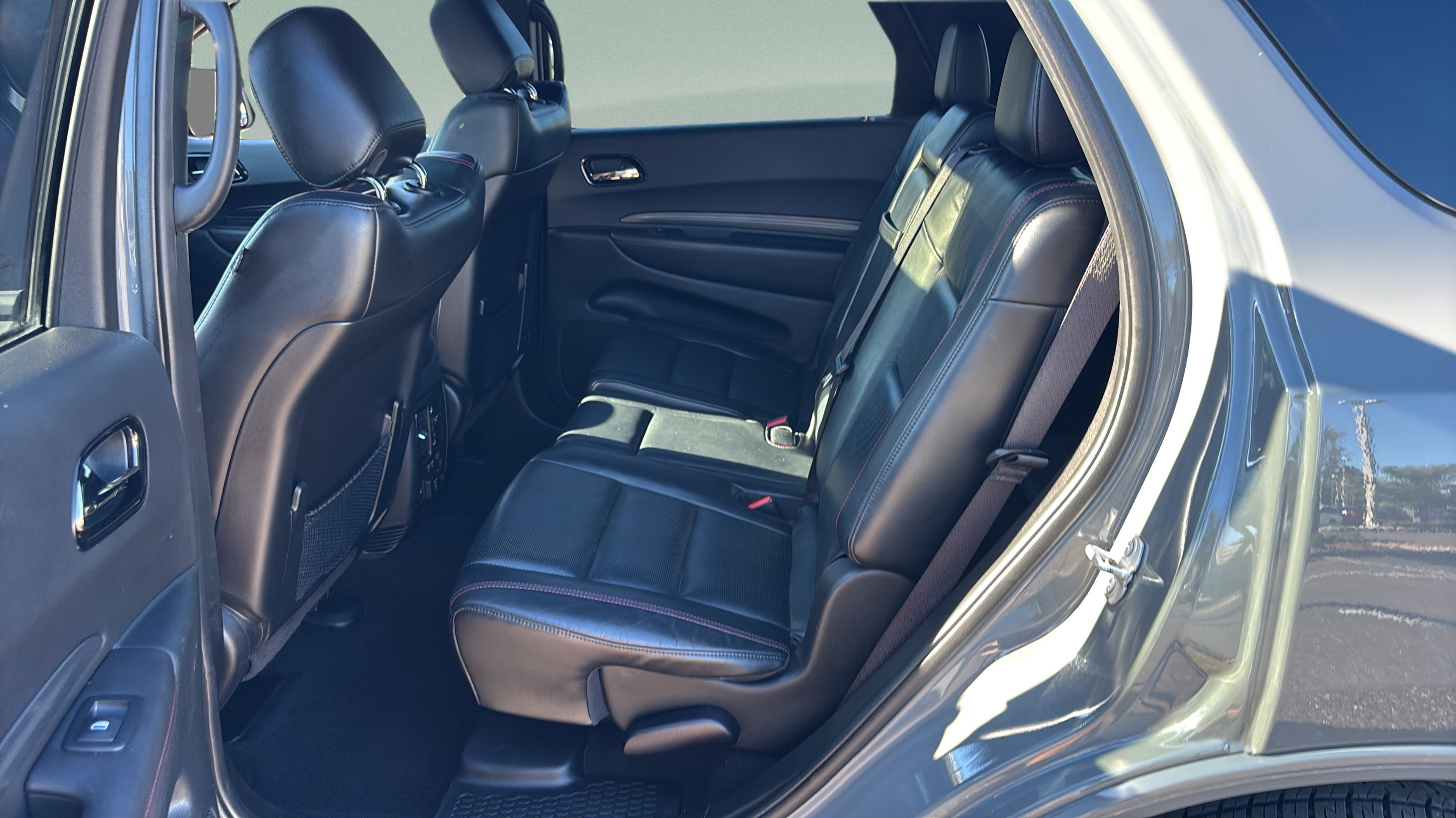 Used 2022 Dodge Durango R/T w/ Blacktop Package AWD/4WD image 12