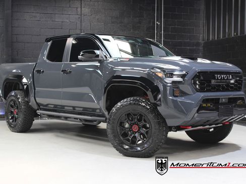 Used 2025 Toyota Tacoma TRD Pro image 1