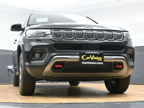 Used 2022 Jeep Compass Trailhawk image 6