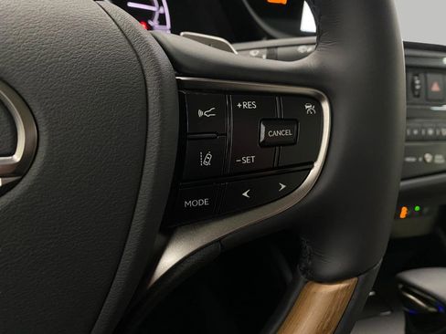 New 2025 Lexus ES 350 w/ Luxury Package image 17