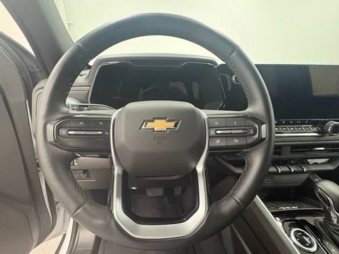 Used 2026 Chevrolet Colorado LT w/ LT Convenience Package AWD/4WD image 15