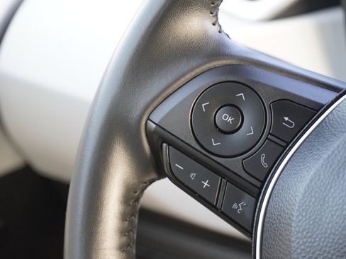 Certified 2024 Toyota Corolla SE image 27