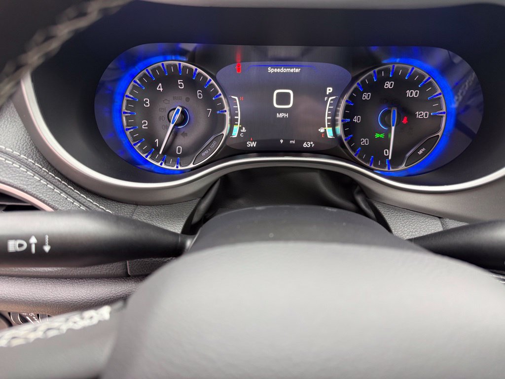 New 2027 Chrysler Pacifica Select FWD image 29
