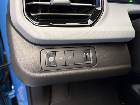 New 2027 Chevrolet Bolt LT w/ Comfort Package FWD image 15