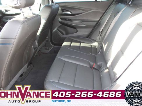 Used 2025 Buick Envista Sport Touring w/ Convenience I Package image 20