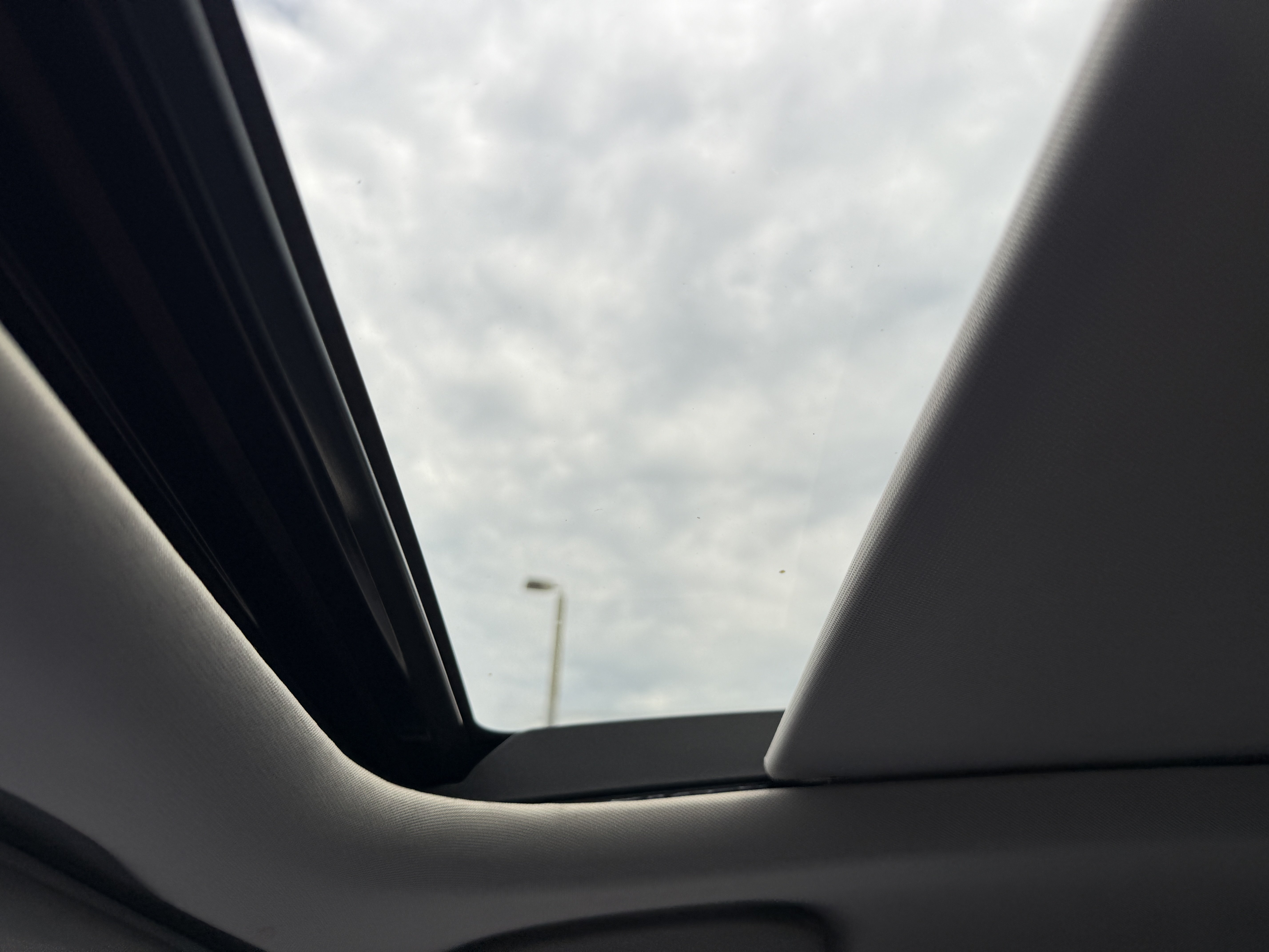 Used 2019 INFINITI QX50 Essential w/ Premium Heat Package FWD image 25