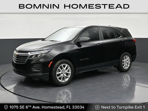 Used 2024 Chevrolet Equinox LS FWD image 1