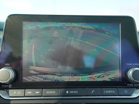 Used 2024 Nissan Altima 2.5 SV image 28