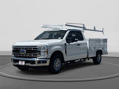 New 2025 Ford F350 XL w/ XL Chrome Package