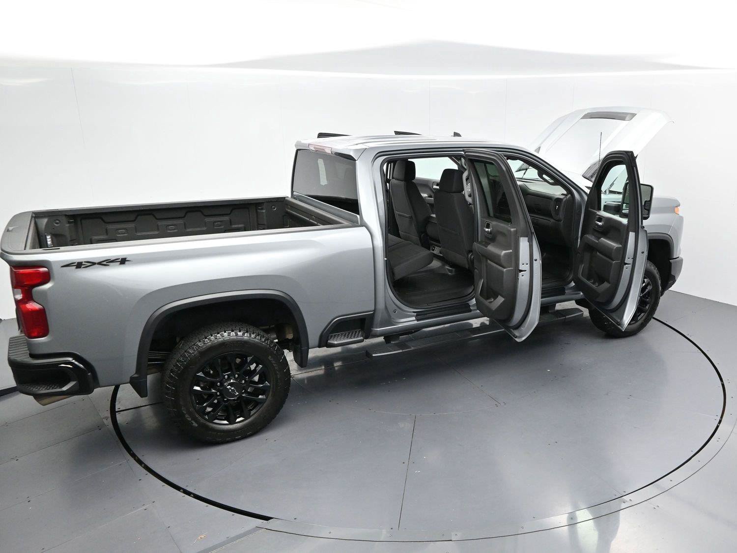Used 2025 Chevrolet Silverado 2500 Custom w/ Custom Convenience Package AWD/4WD image 37
