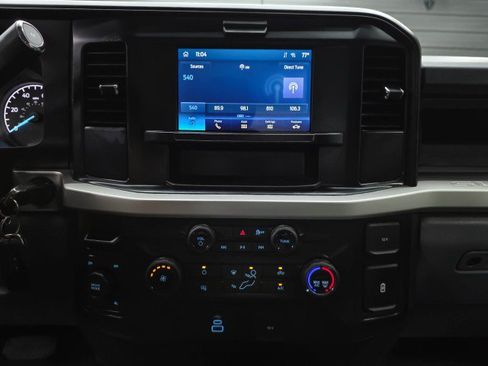 Used 2025 Ford F250 XL w/ F-250 >10K GVWR Package AWD/4WD image 27