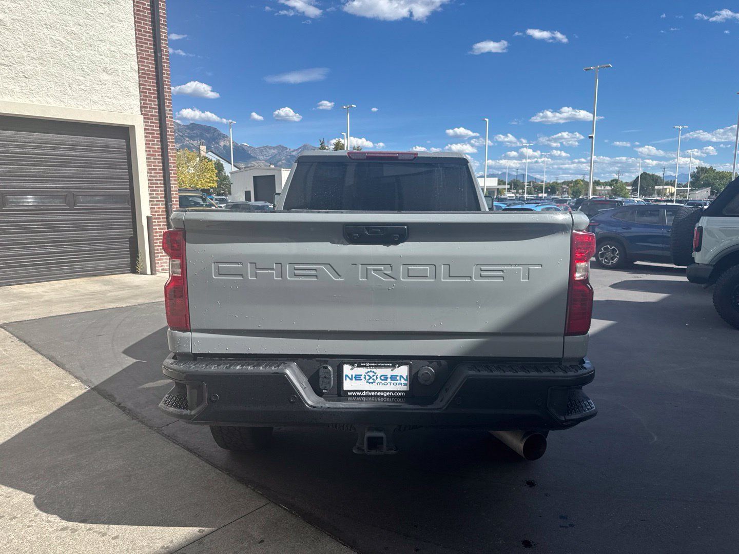 Used 2025 Chevrolet Silverado 2500 Custom w/ Custom Value Package AWD/4WD image 7