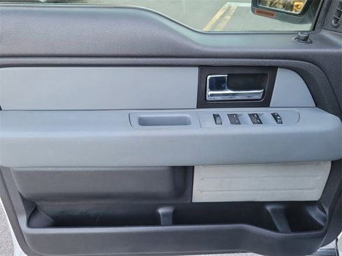 Used 2014 Ford F150 XLT w/ XLT Convenience Package image 15