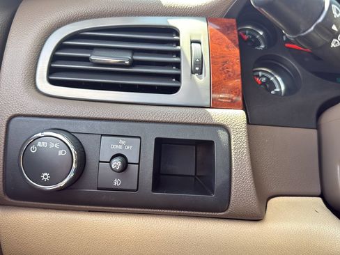 Used 2013 Chevrolet Avalanche LT w/ All-Star Edition RWD image 18