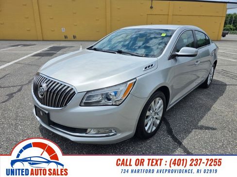 Used 2014 Buick LaCrosse FWD image 1