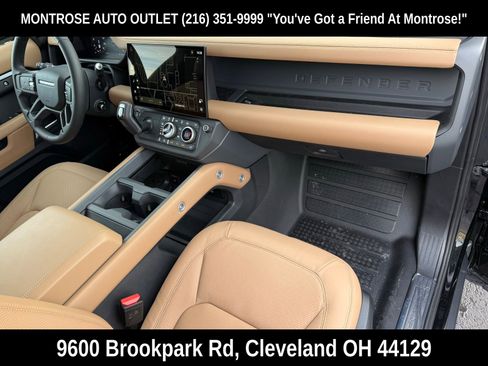 New 2026 Land Rover Defender 110 X-Dynamic SE image 16