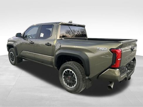 New 2026 Toyota Tacoma TRD Off-Road image 3