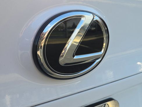 Used 2024 Lexus RC 350 F Sport image 32