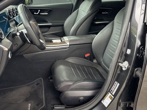 Used 2023 Mercedes-Benz C 43 AMG 4MATIC Sedan image 4