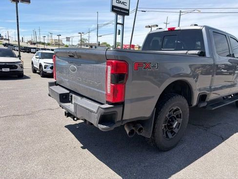 Used 2024 Ford F250 Lariat w/ Sport Appearance Package AWD/4WD image 17