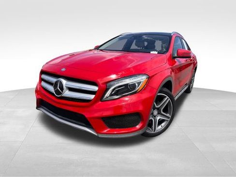Used 2016 Mercedes-Benz GLA 250 4MATIC w/ Driver Assistance Package image 9