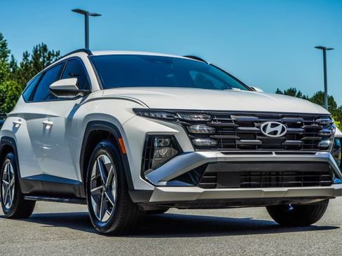Certified 2025 Hyundai Tucson SEL FWD image 7