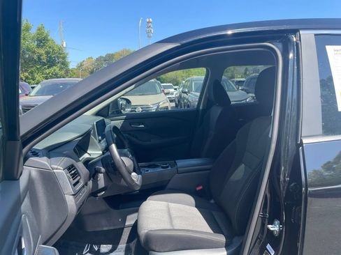 Used 2025 Nissan Rogue SV AWD/4WD image 20