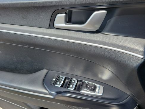Used 2022 Kia K5 LXS FWD image 6