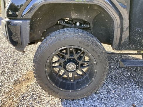 Used 2024 GMC Sierra 3500 Denali Ultimate image 11