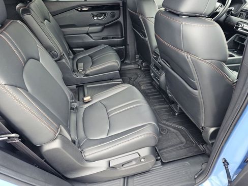 Certified 2025 Honda Pilot TrailSport image 34
