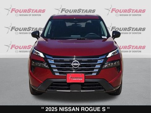 Used 2025 Nissan Rogue S FWD image 10