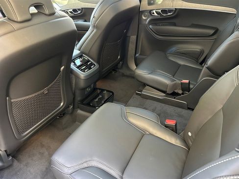Certified 2025 Volvo XC90 B6 Ultra w/ Protection Package Premier image 4