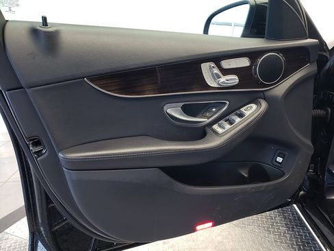 Certified 2017 Mercedes-Benz C 300 4MATIC Sedan image 9