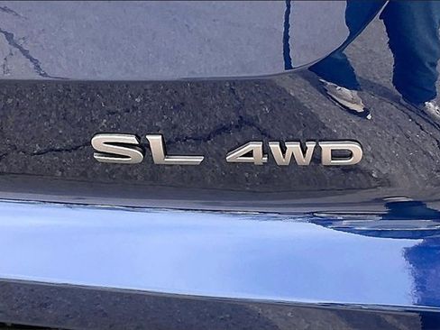 New 2026 Nissan Pathfinder SL image 9