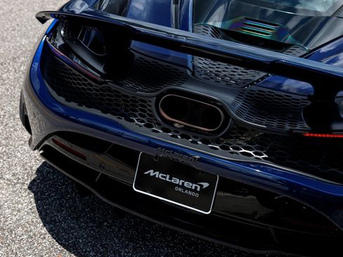 Used 2025 McLaren 750S RWD image 28
